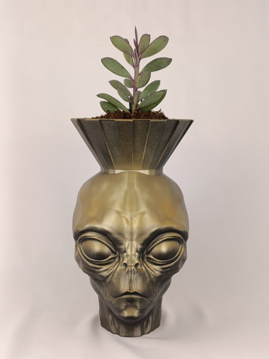 Alien Head Planter – Futuristic and Bold Decor for Home or Garden